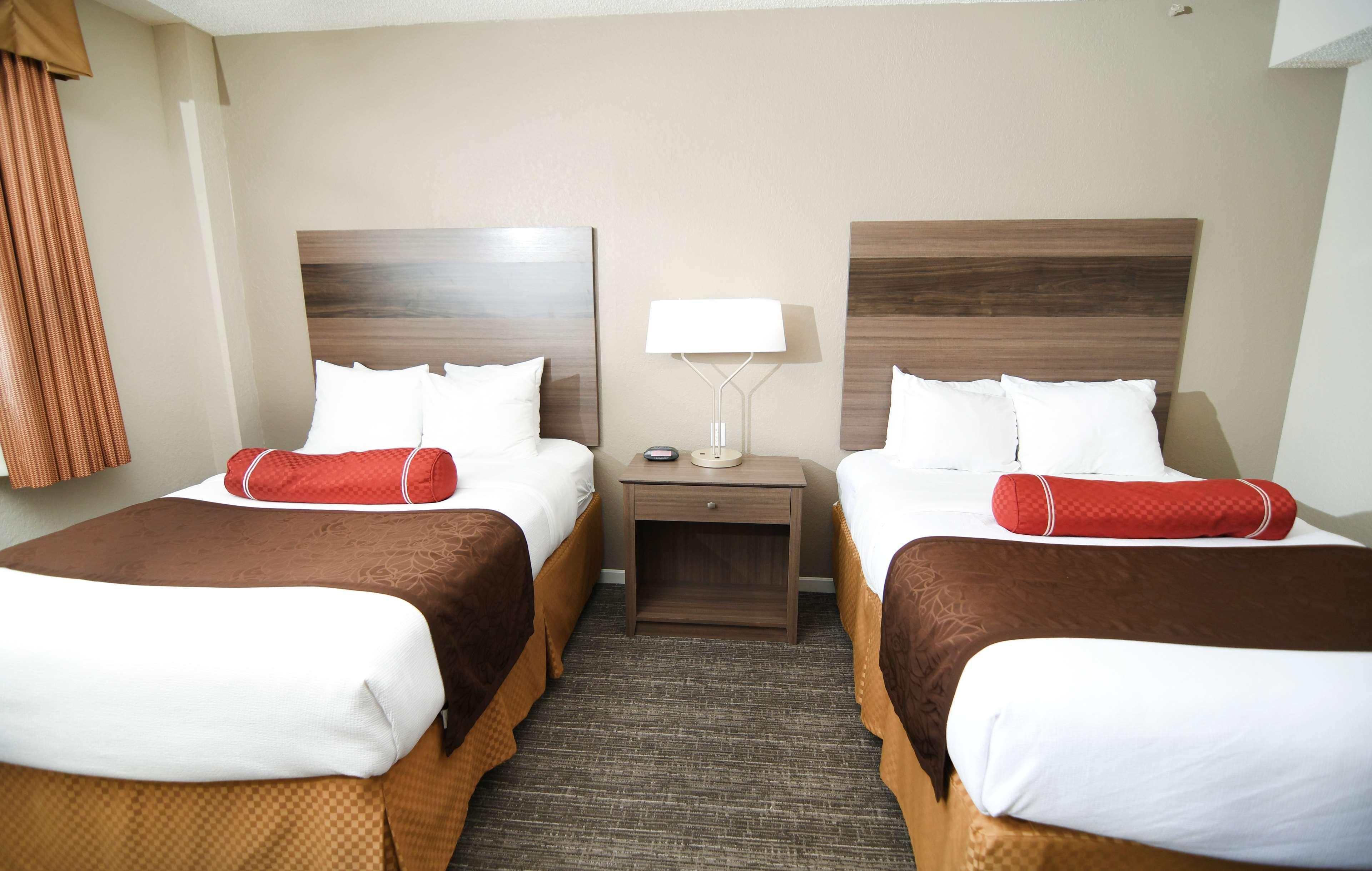 Best Western Plus Sandusky Hotel & Suites Exterior photo