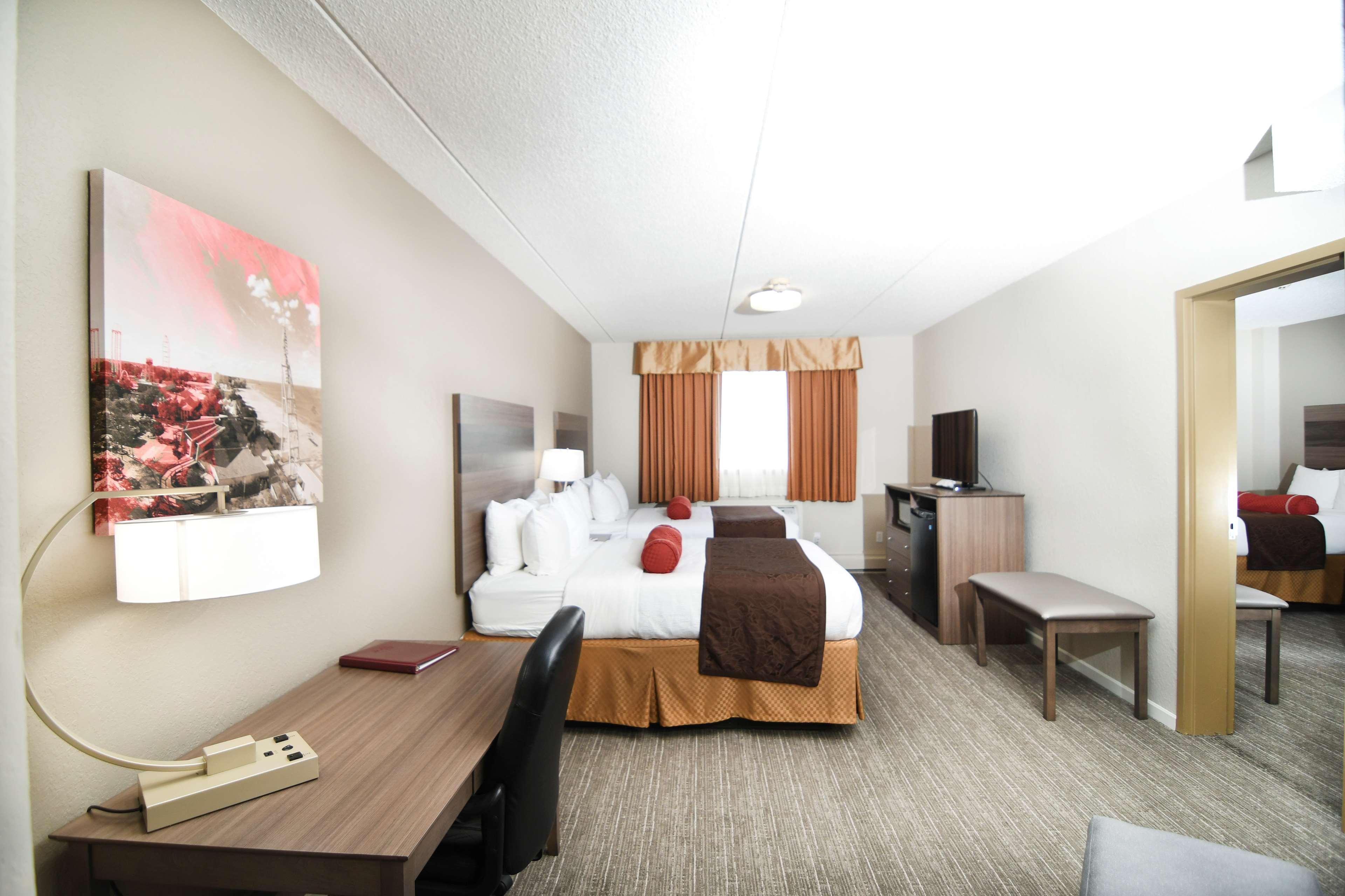 Best Western Plus Sandusky Hotel & Suites Exterior photo