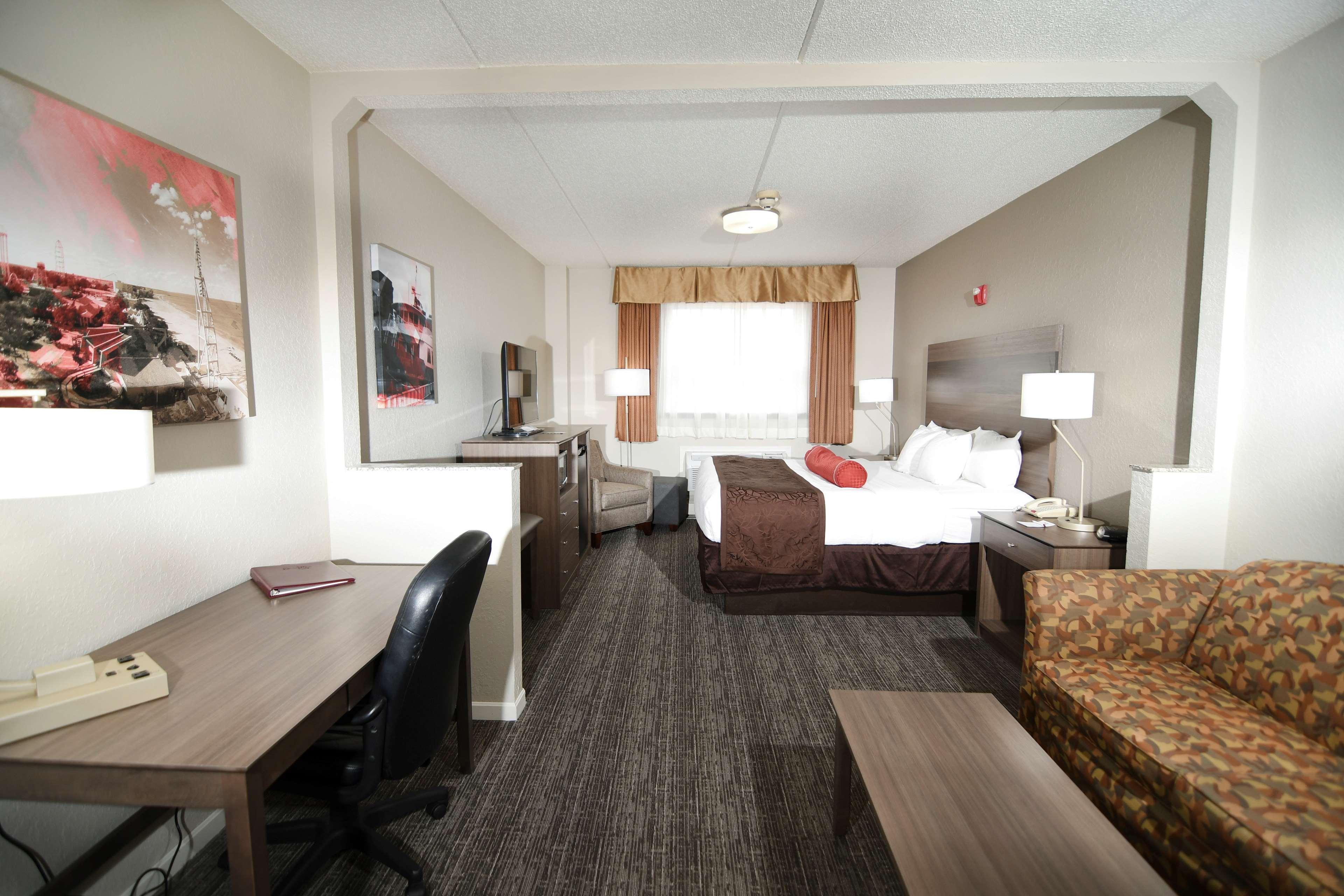 Best Western Plus Sandusky Hotel & Suites Exterior photo
