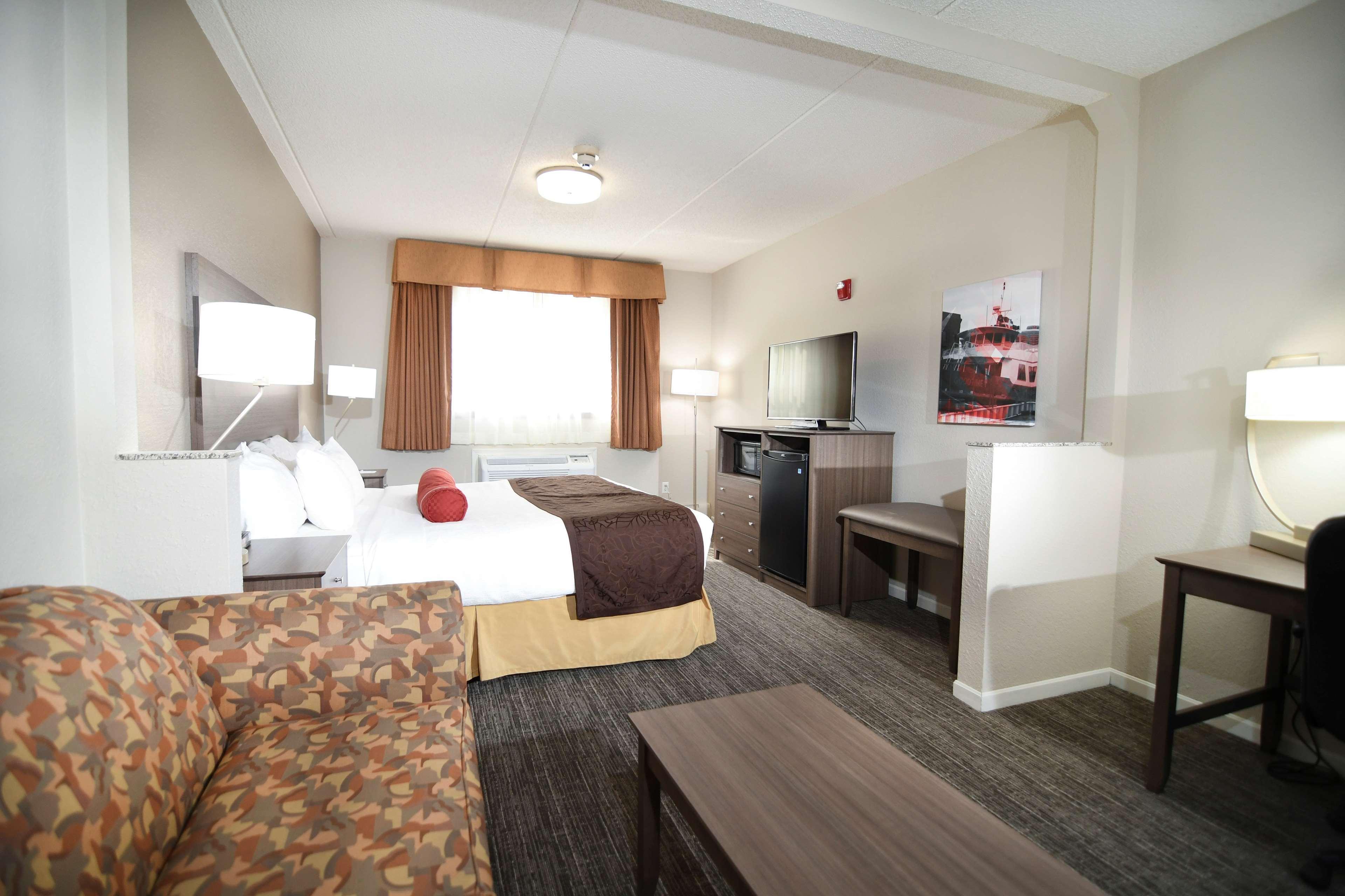 Best Western Plus Sandusky Hotel & Suites Exterior photo